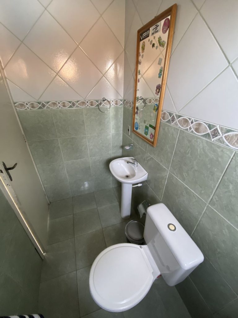 16a090f9-0e02-47f2-84c0-e40b735f68cd